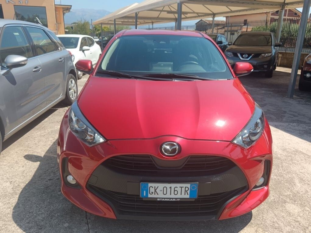 Toyota Yaris 1.5 Hybrid 5 porte Lounge imagem 2
