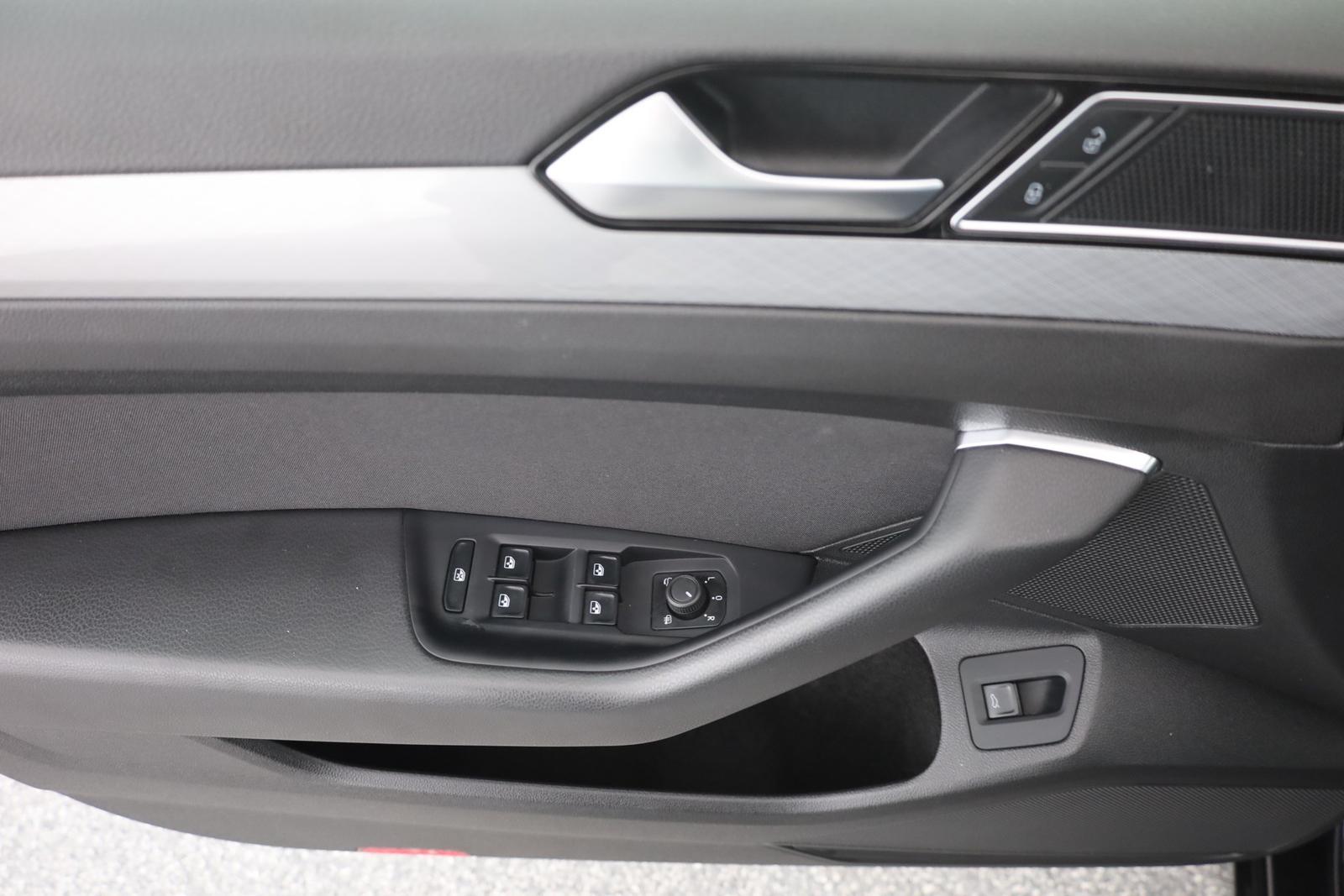 Volkswagen Passat 1.5 TSI DSG Business LED Navi ACC, миниатюра 21