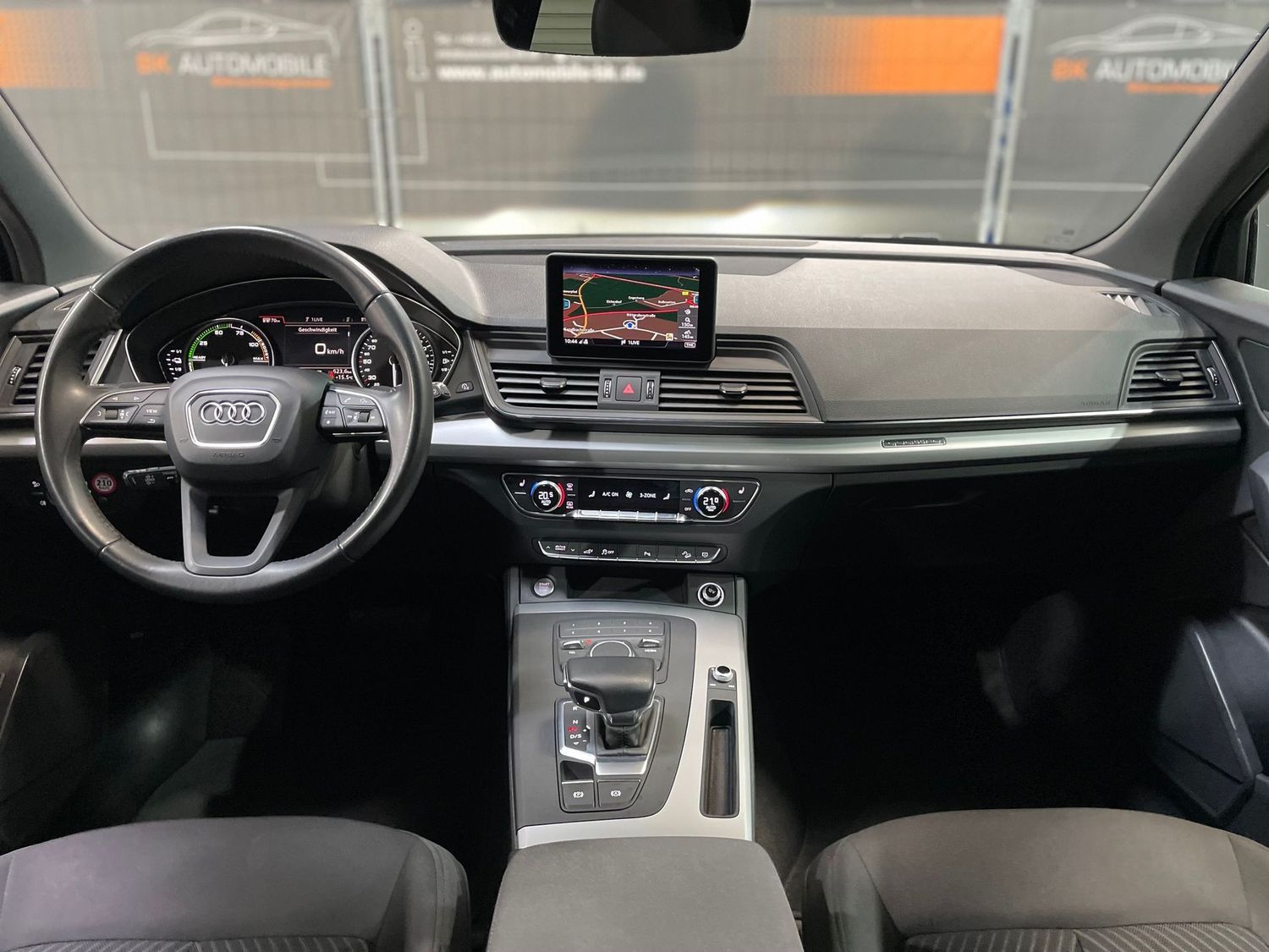 Fahrzeugabbildung Audi Q5 50 TFSI e quat. S-Line Black Edition#ACC#Spur