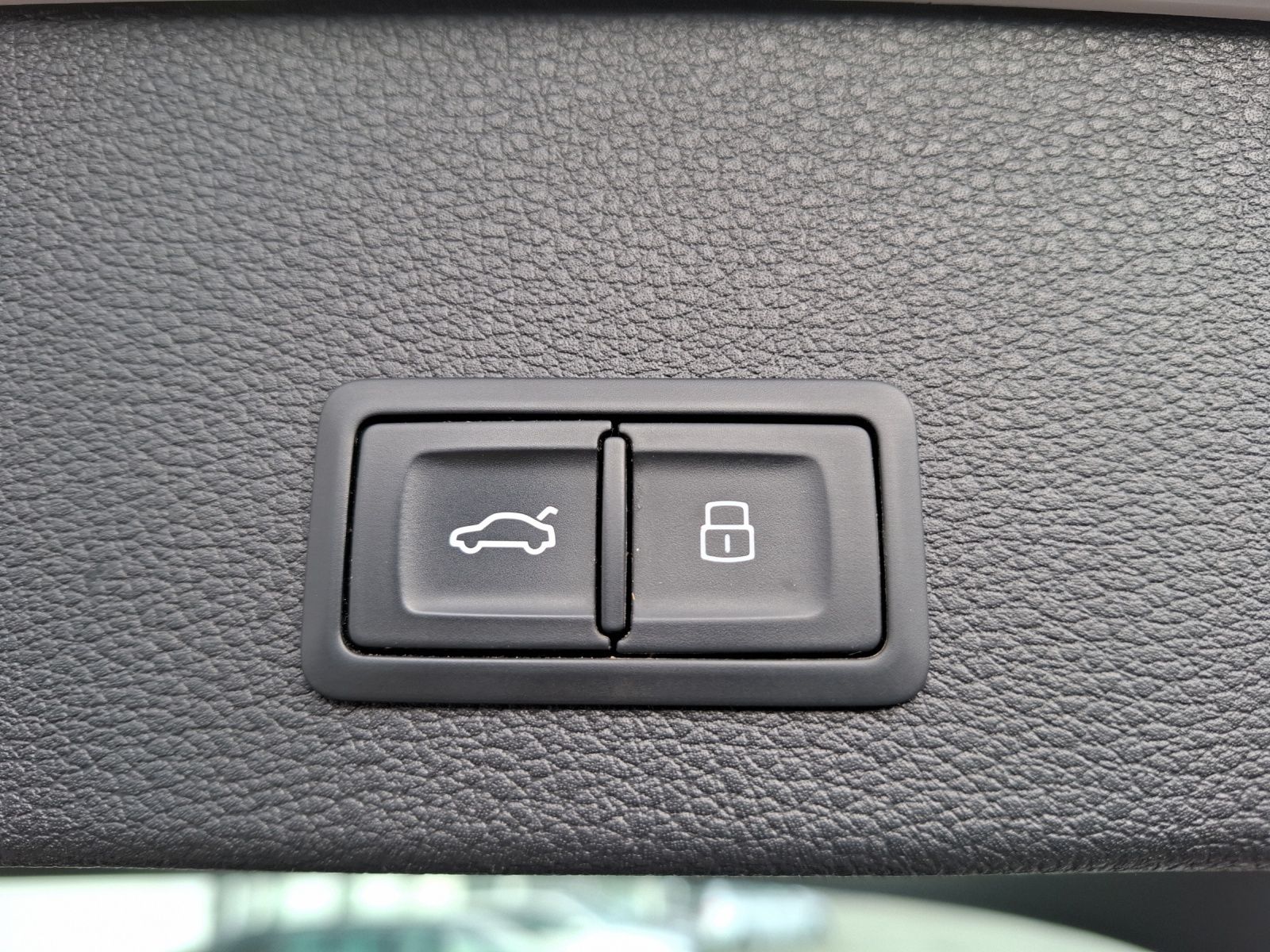 Fahrzeugabbildung Audi Q2 TSI ultra S-tronic LED Navi GRA SH LM