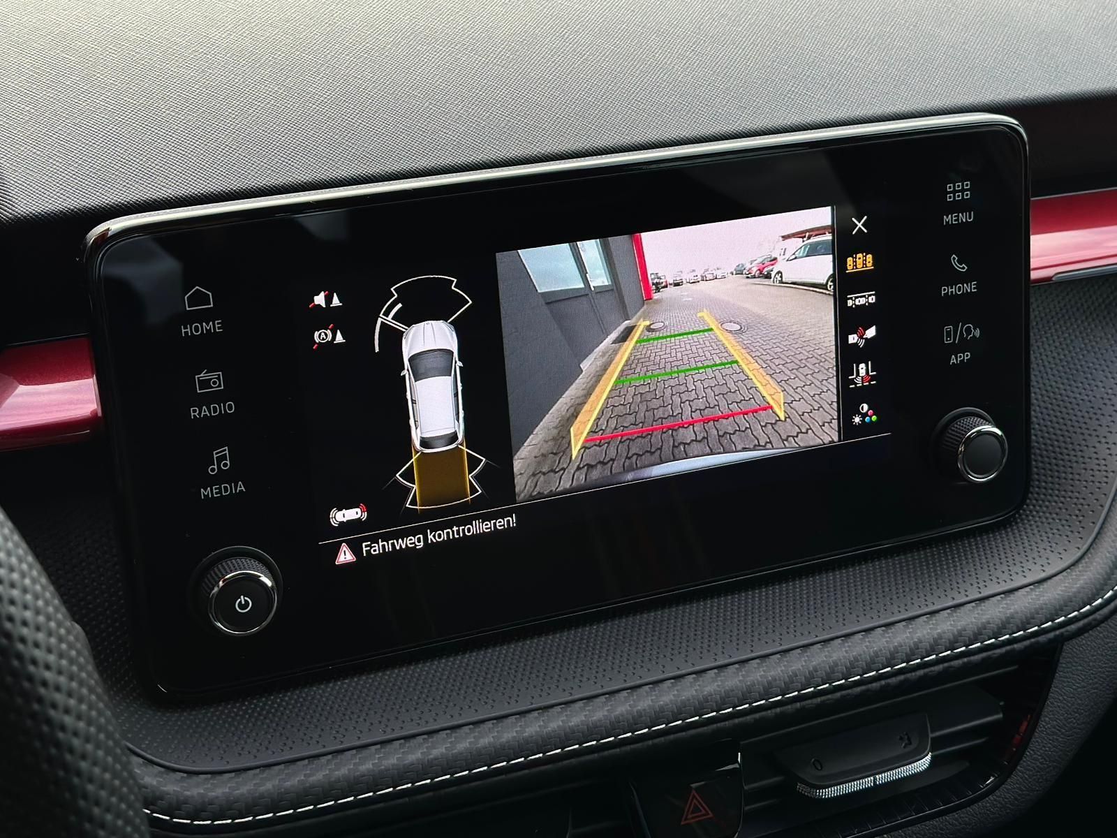 SKODA Fabia 1.5TSI MONTE CARLO* LED#SHZ#LH#ACC#KEYLESS - Image 21