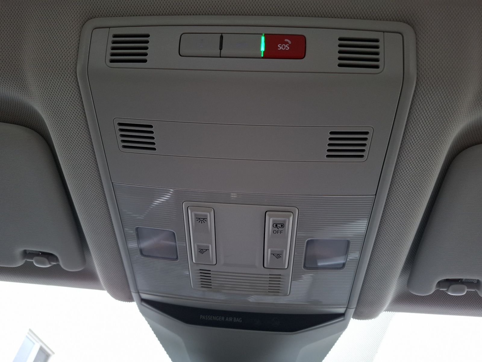 Fahrzeugabbildung Volkswagen T-Roc TSI Life  DSG LED Navi AID ACC RFK SH