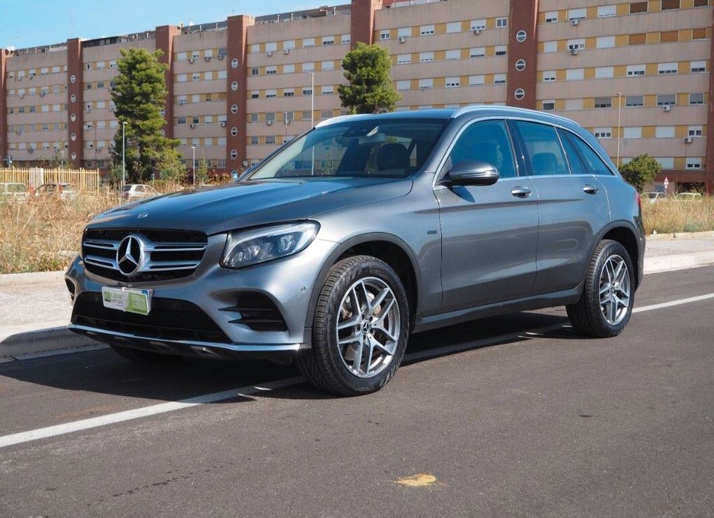 Image of Mercedes-Benz GLC 350