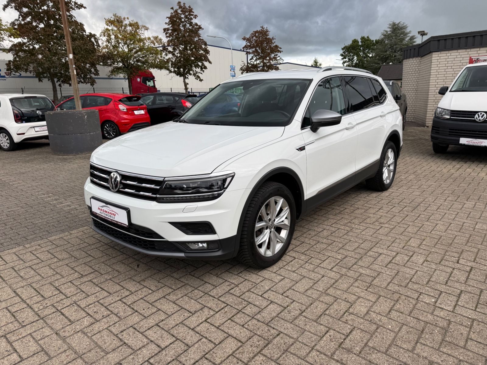 Tiguan Allspace Highline 4Motion*7-SITZER*NAVI*2
