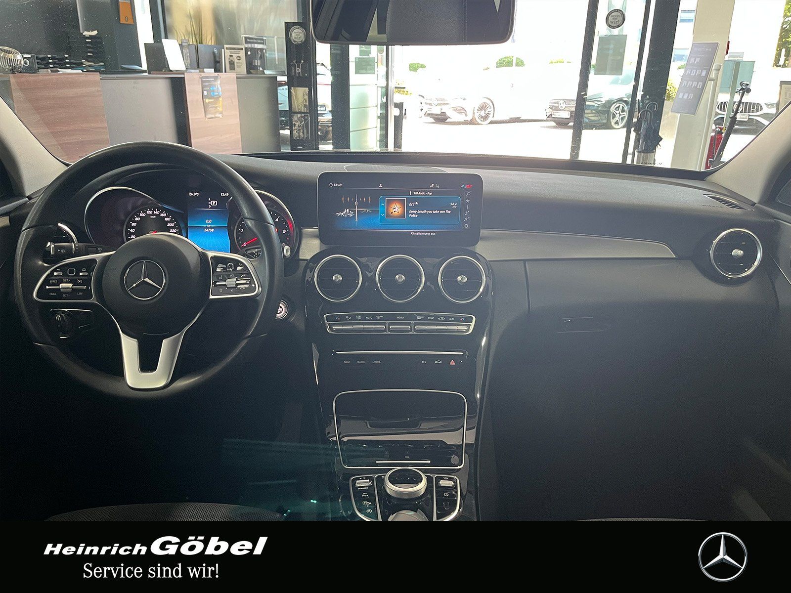 Fahrzeugabbildung Mercedes-Benz C 220 d T AVANTGARDE+NAVI+LED+KAMERA+TOTWINKEL
