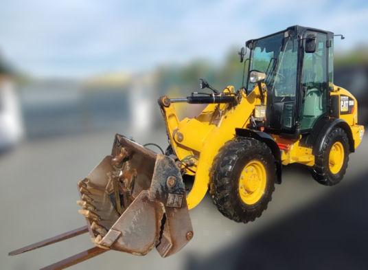 CAT 906M