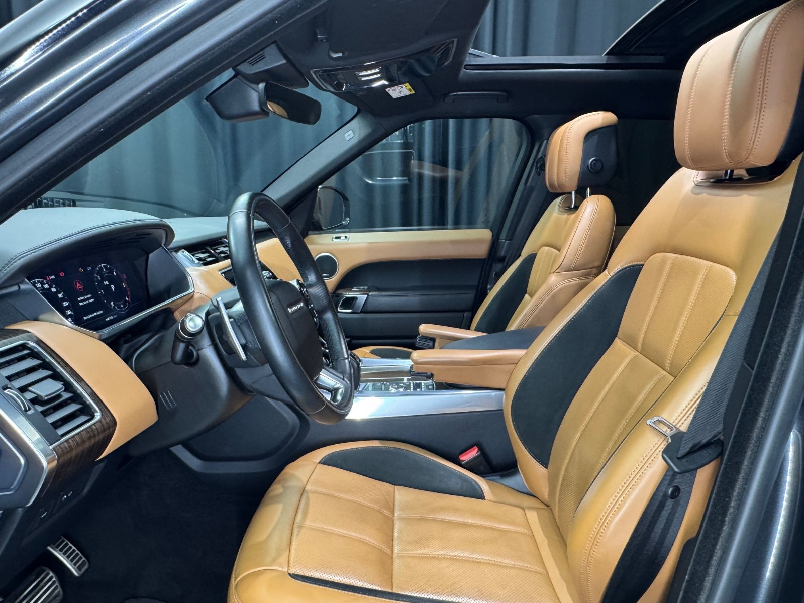 Fahrzeugabbildung Land Rover Range Rover Sport HSE Dynamic|MERIDIAN|360°|HuD