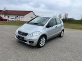 Mercedes-Benz A 150*AUTOMATIK*KLIMA*PTS*NUR 92.000KM*SITZHZG* - Mercedes-Benz A 150 in Stuttgart