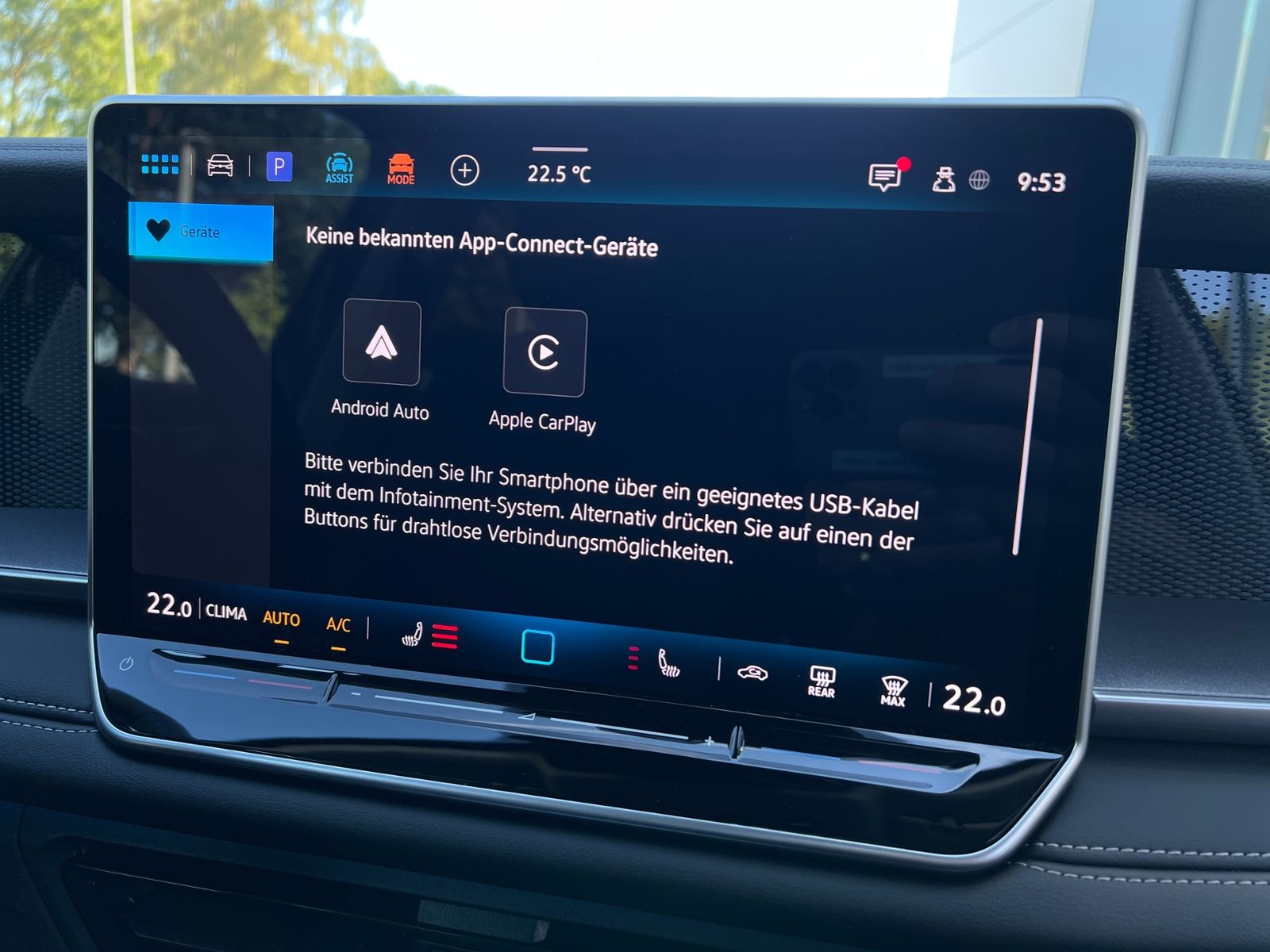 Fahrzeugabbildung Volkswagen Tayron LIFE 1.5 eTSI DSG *AHK, 7-Sitzer, LED, AC