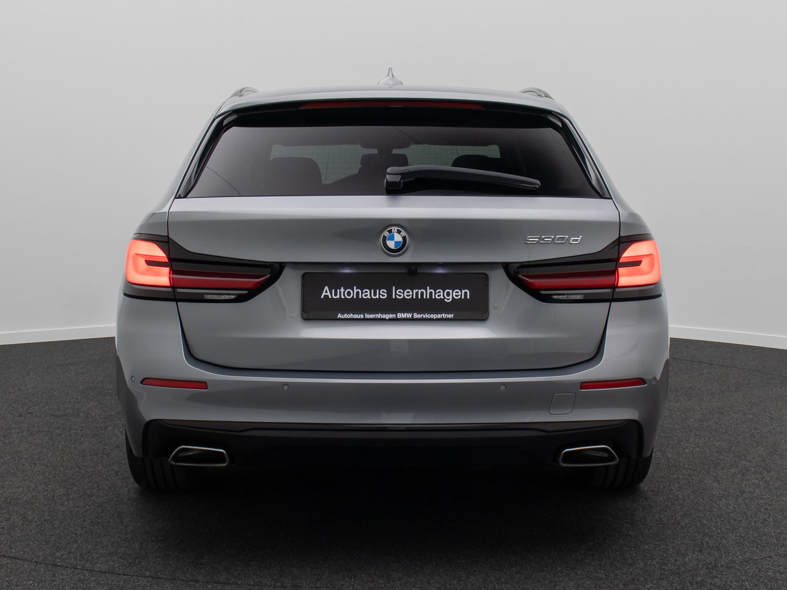 Fahrzeugabbildung BMW 530d Panorama Laser HUD 360&deg; DAB Leder Komfort