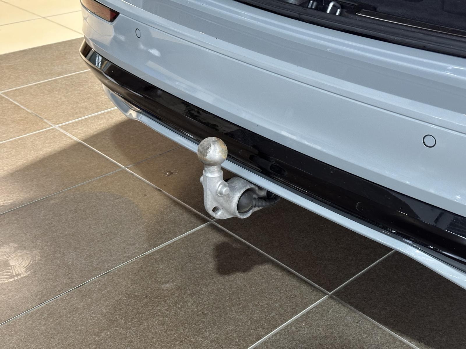Volvo V60 Plus Dark Plug-In Leder R.Cam Memory AHK AWD, миниатюра 8