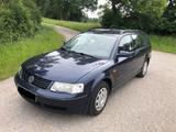 Volkswagen Passat Variant 1.6 Basis Basis - Volkswagen Passat Variant aus 1997
