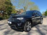 Jeep Grand Cherokee 3.0 CRD Overland*SHZ*PDC*BT*NAVI* - Jeep Grand Cherokee mit Diesel-Antrieb: Standheizung