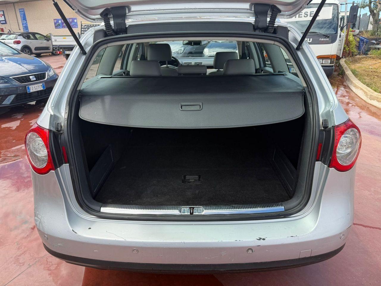 Volkswagen Passat 2005 — photo 15