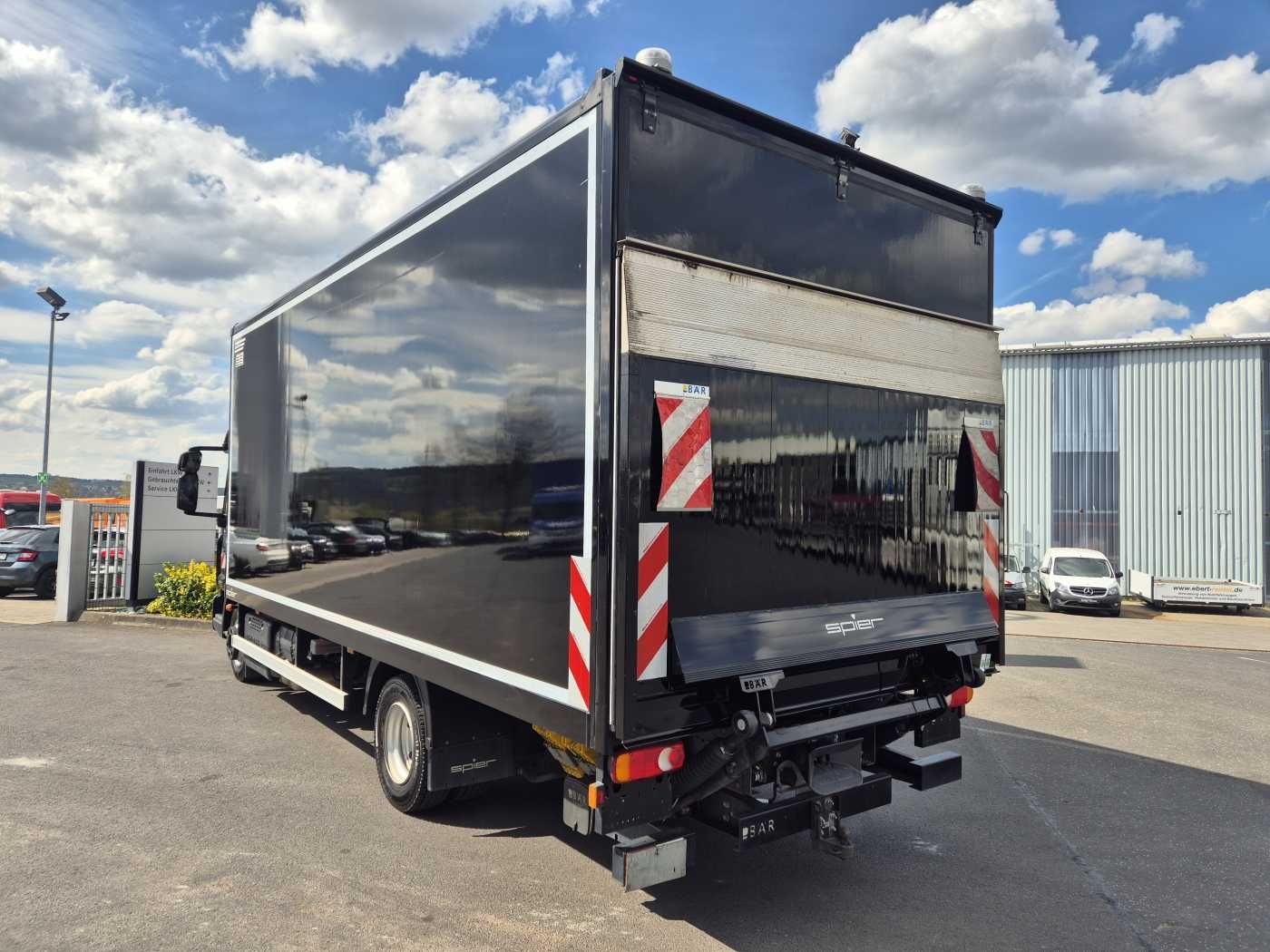 Fahrzeugabbildung Iveco Eurocargo ML80E21/P LBW Bär 1.500kg 2x AHK