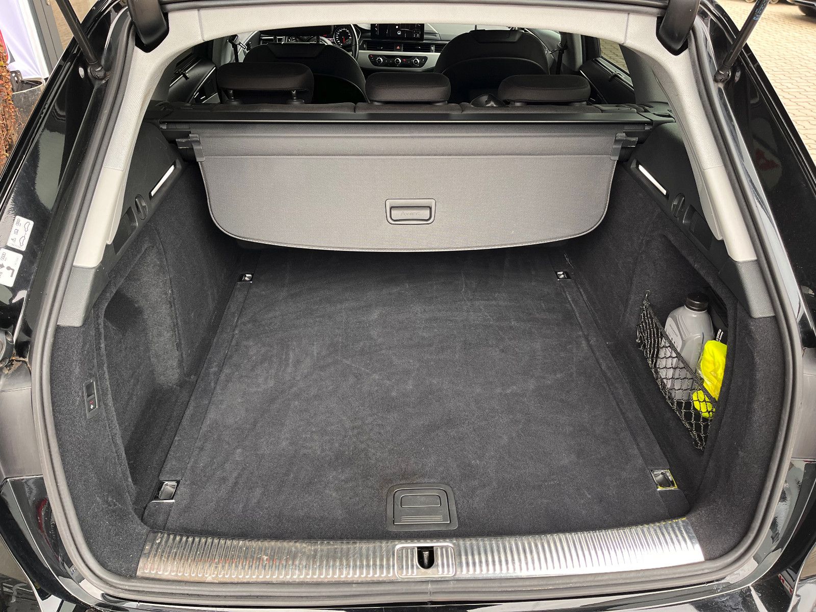 Fahrzeugabbildung Audi A4 Avant 35 TDI Automatik