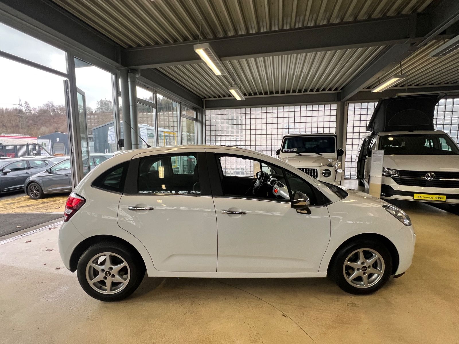 Fahrzeugabbildung Citroën C3 Selection * WENIG KILOMETER *