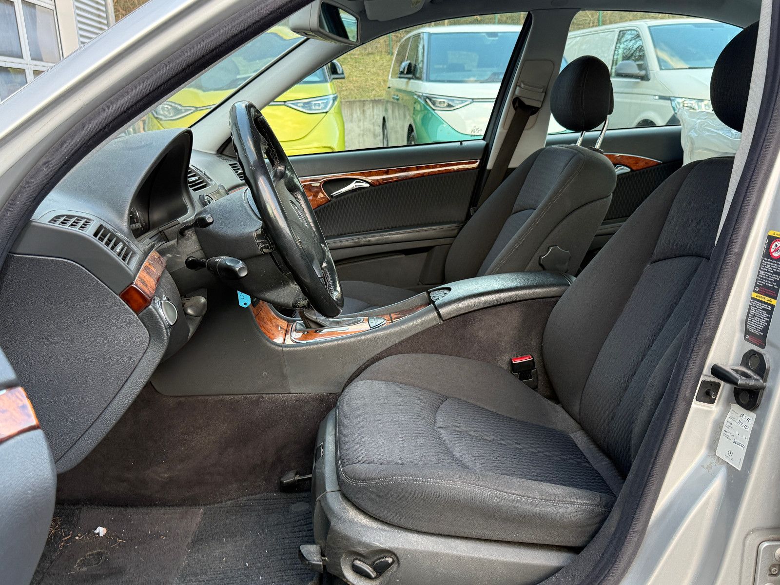 Fahrzeugabbildung Mercedes-Benz E 320 CDI Elegance Aut AHK GRA Xenon Navi H/K