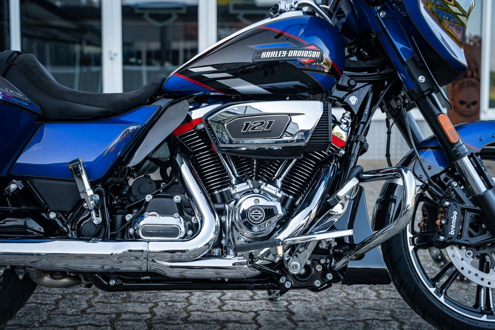 Fahrzeugabbildung Harley-Davidson CVO Street Glide  FLHXSE 121 CUI MY25 - VOR ORT