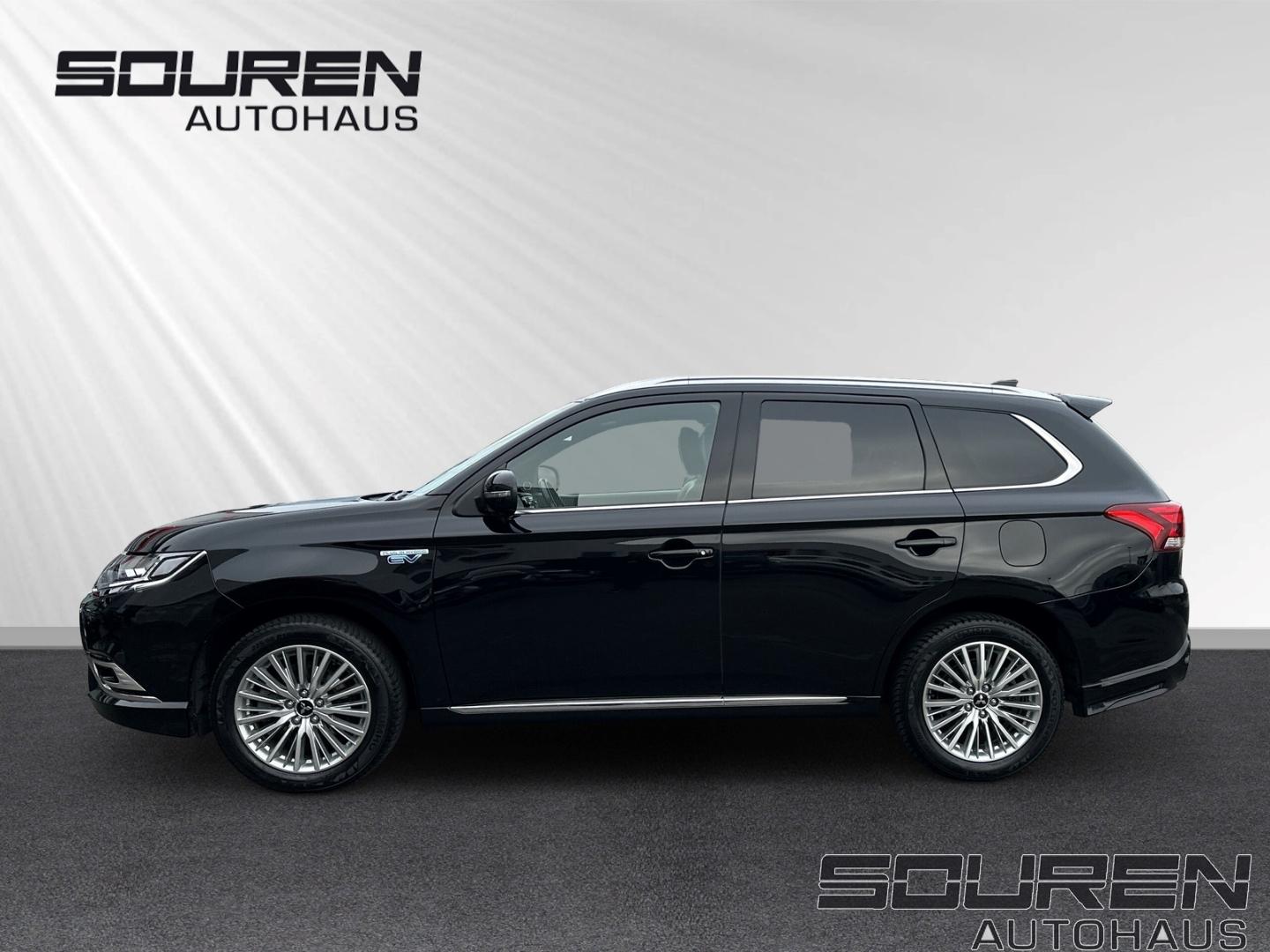 Mitsubishi Plug-in Hybrid Outlander Top 4WD AHK- Ganzjahres