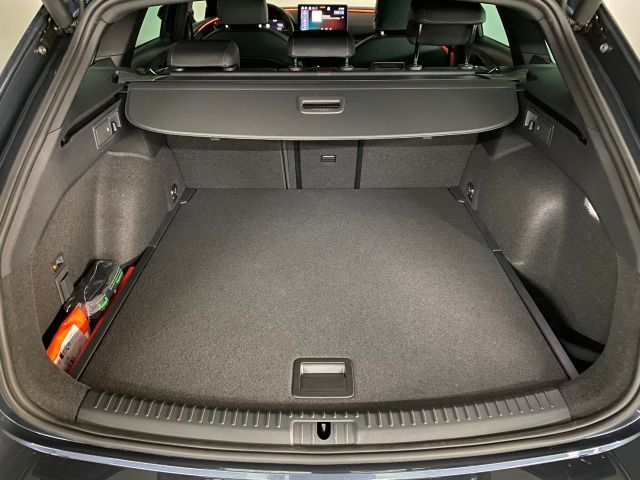 CUPRA Leon Sportstourer 1.5 eTSI DSG AHK