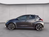 Toyota Yaris Hybrid Teamplayer *Comfort Paket*Smart Key - Toyota Yaris mit Benzin-Antrieb: Limousine