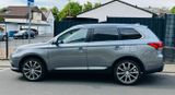 Mitsubishi Outlander 2.0 MIVEC Diamant+ ClearTec 4WD CV... - Mitsubishi Outlander: 2.4