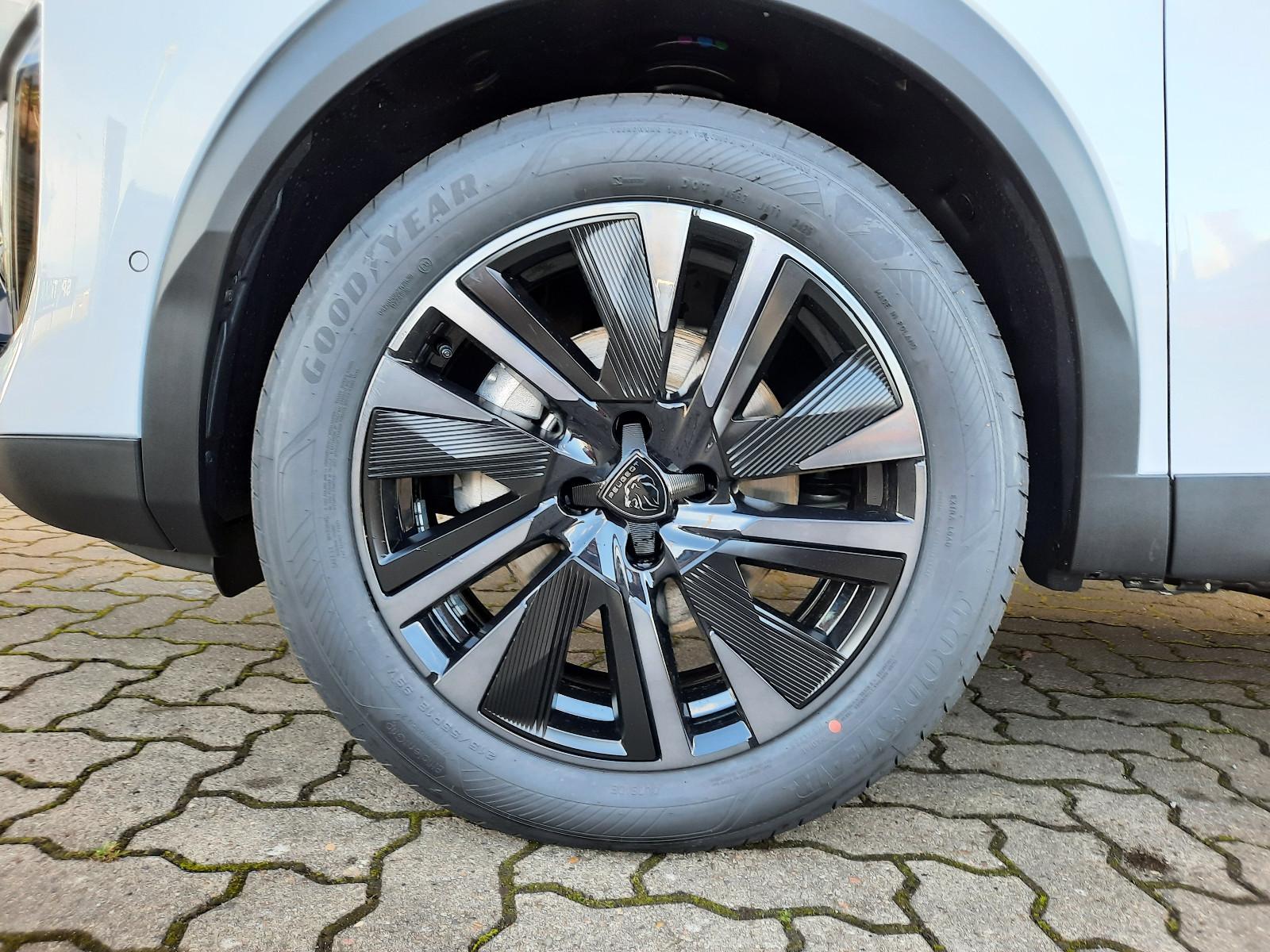 Peugeot 2008 GT-Exclusive  eDSC  SH NAVI 360° KAMERA