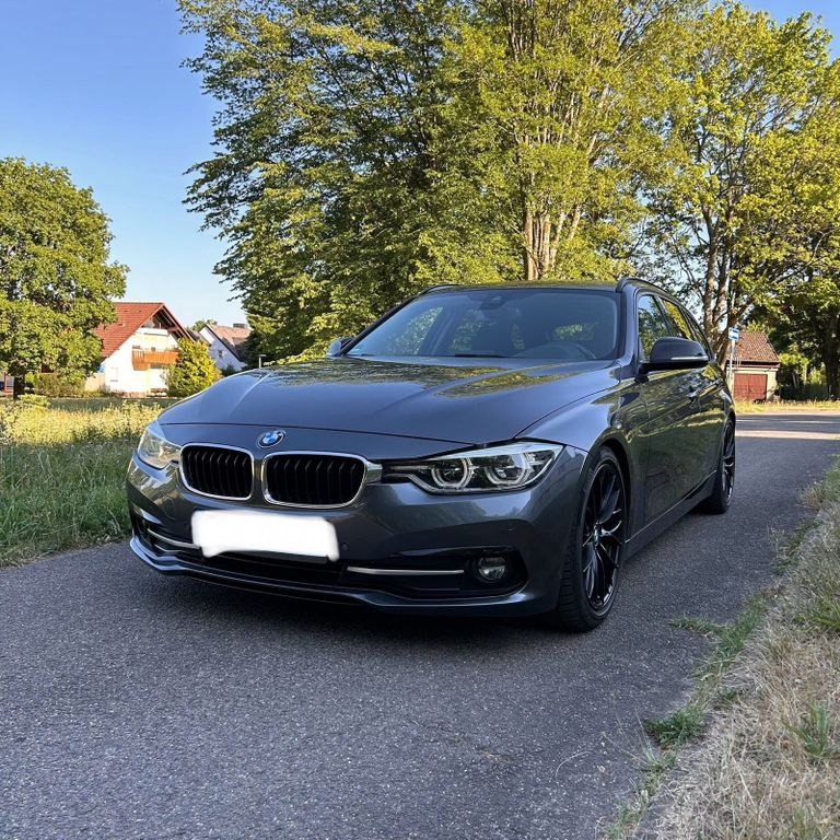 Image of BMW 320
