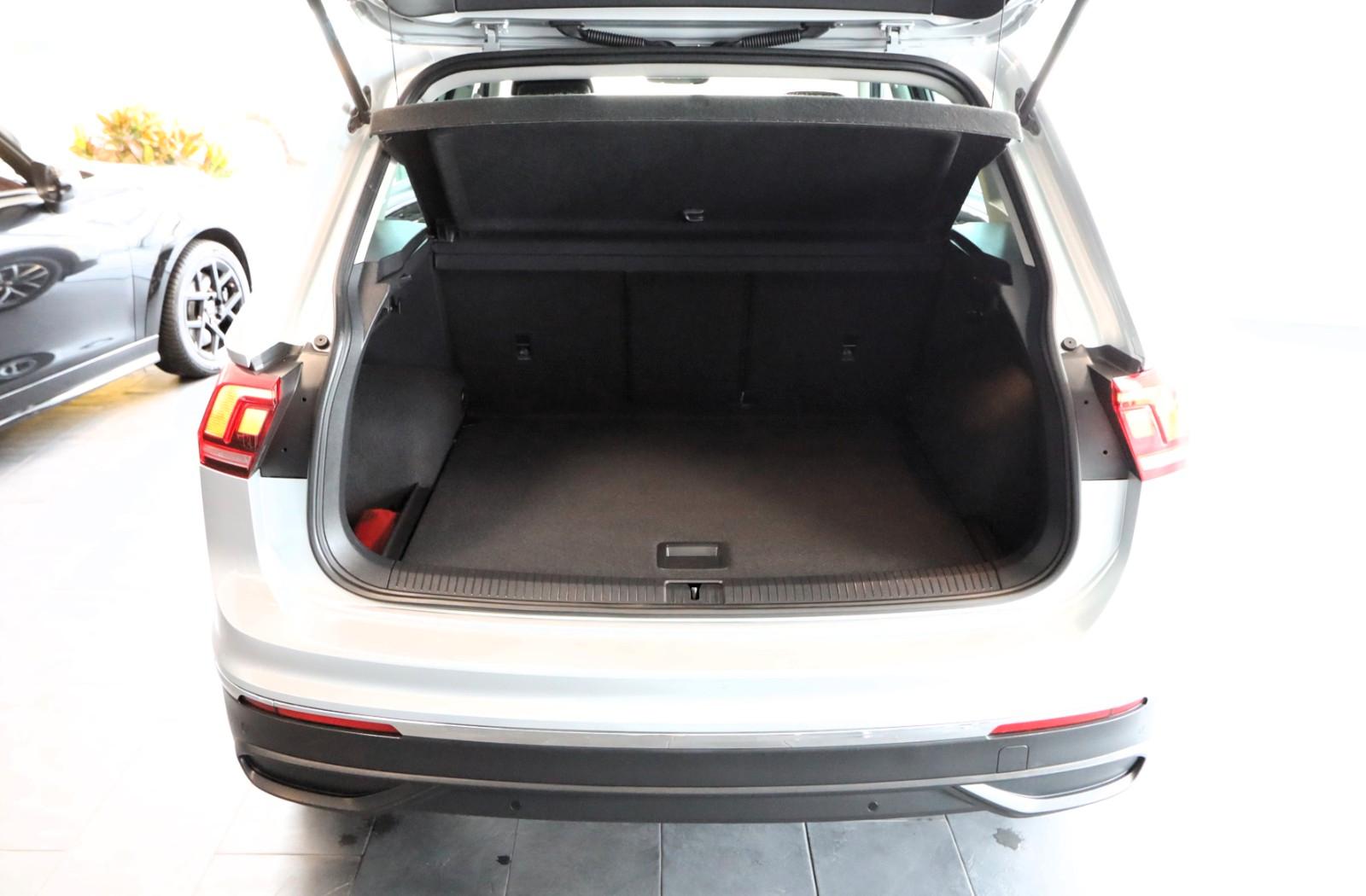 Volkswagen Tiguan 1.5 TSI Life 1.Hand 360° STHZ AHK NAVI, миниатюра 9