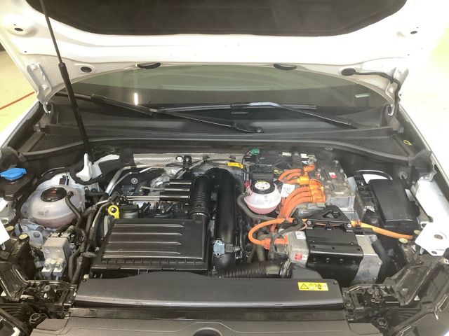 Q3 S line 45 TFSI e S tronic,LED,Navi Plus,S-lin