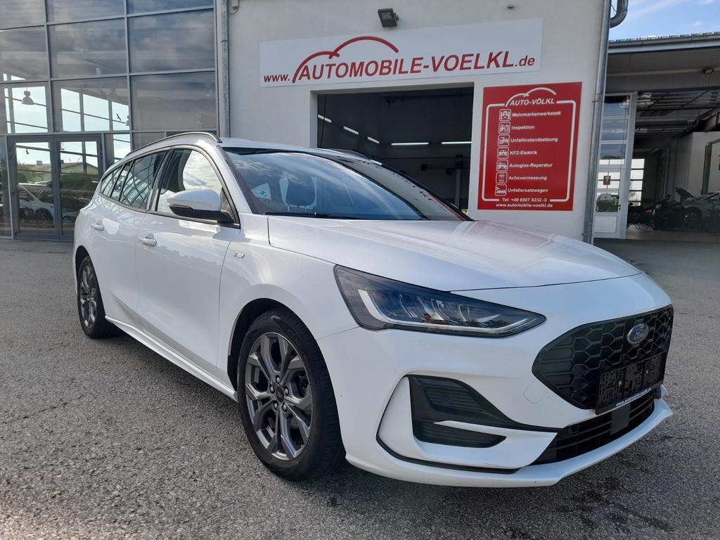 Ford Focus 15 EcoBlue STLine Turnier Auto LEDNAVI 2023