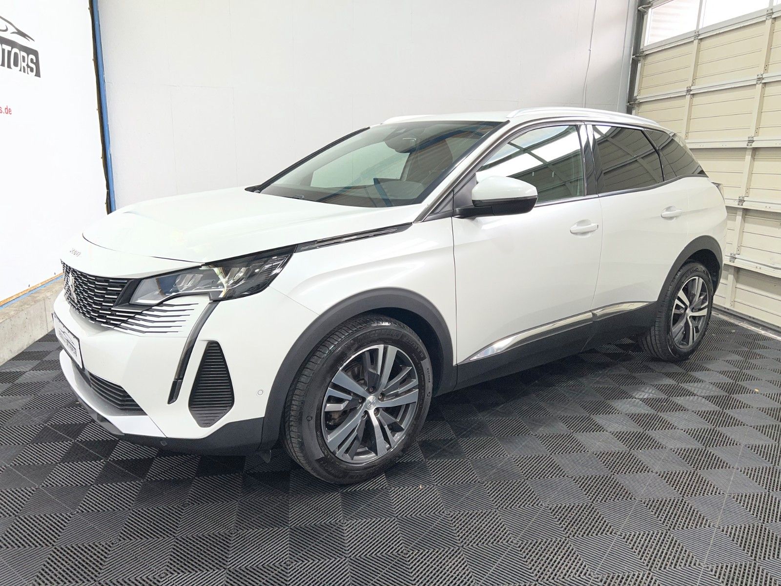 Gebrauchtwagen Peugeot 3008 3008 Allure Pack *Navi+CarPlay * in Nürnberg