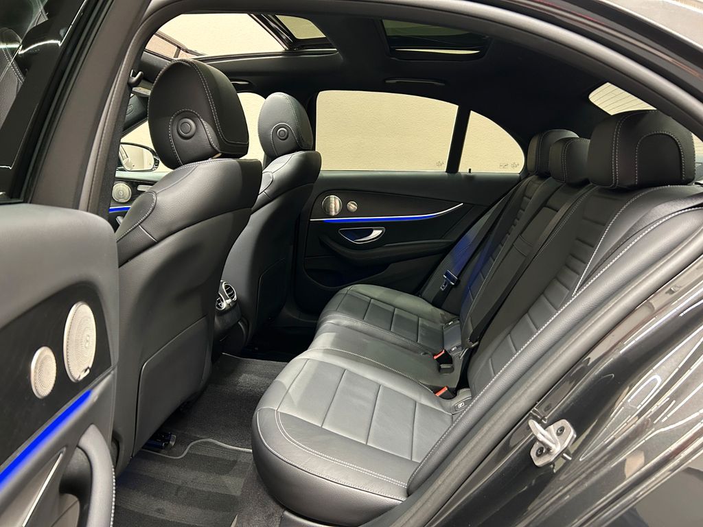 Mercedes-Benz E 300 E300 de Lim.*AVANTGARDE*PANO*BURM*KEYLESS*360°*