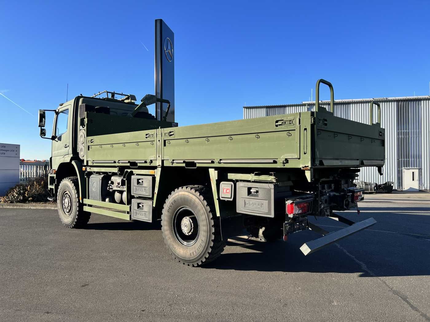 Fahrzeugabbildung Mercedes-Benz Axor 1829 A 4x4 Pritsche