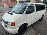 Volkswagen T4 2.5TDI*TÜV NEU*BETT*SPÜLE*KLIMA*ZR NEUWERTIG* - Volkswagen T4 mit Anhängerkupplung