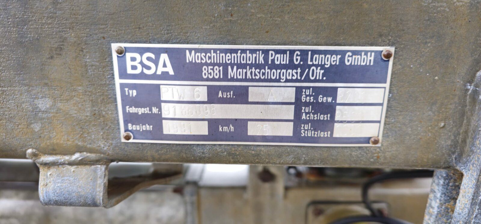 Fahrzeugabbildung Andere PTW 6 Vakuum / Pumpe / Wasser
