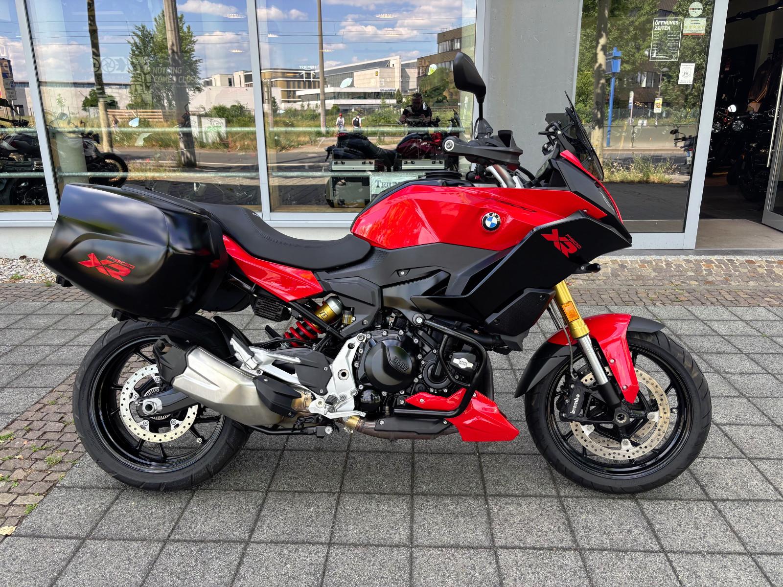 BMW F 900 XR   *3 Ausstattungs-Pakete, Koffersatz ++
