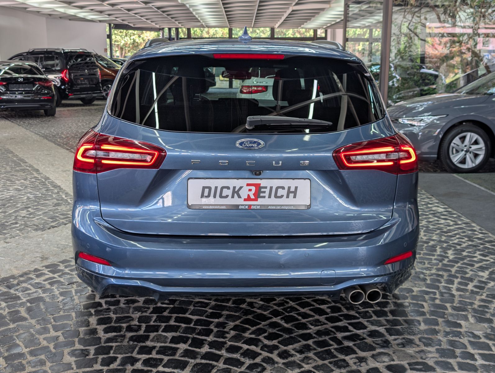 Fahrzeugabbildung Ford Focus 1.0 EB ST-Line ACC LED KAM WINTER Styling