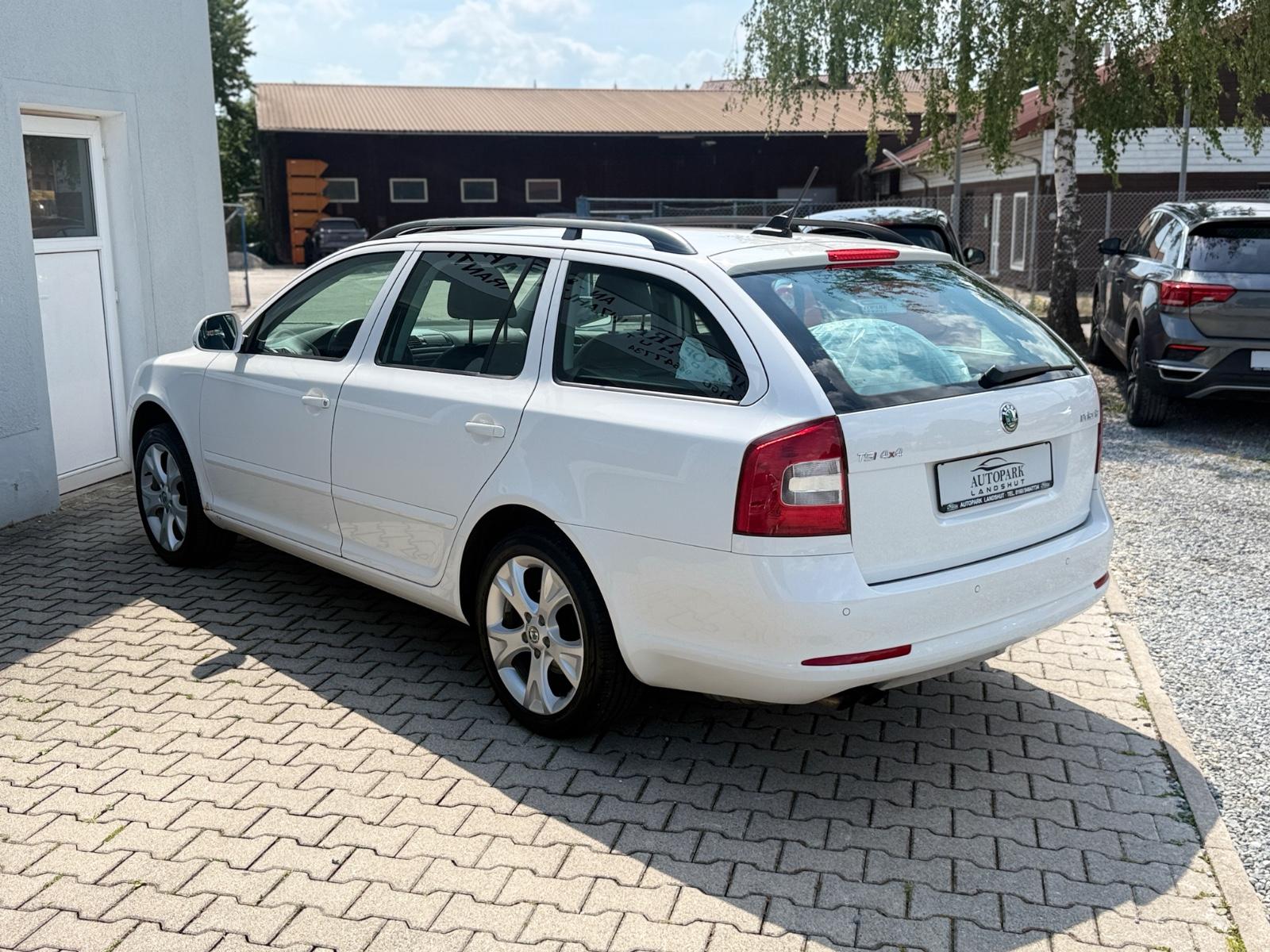 Skoda Octavia 2012 — photo 7