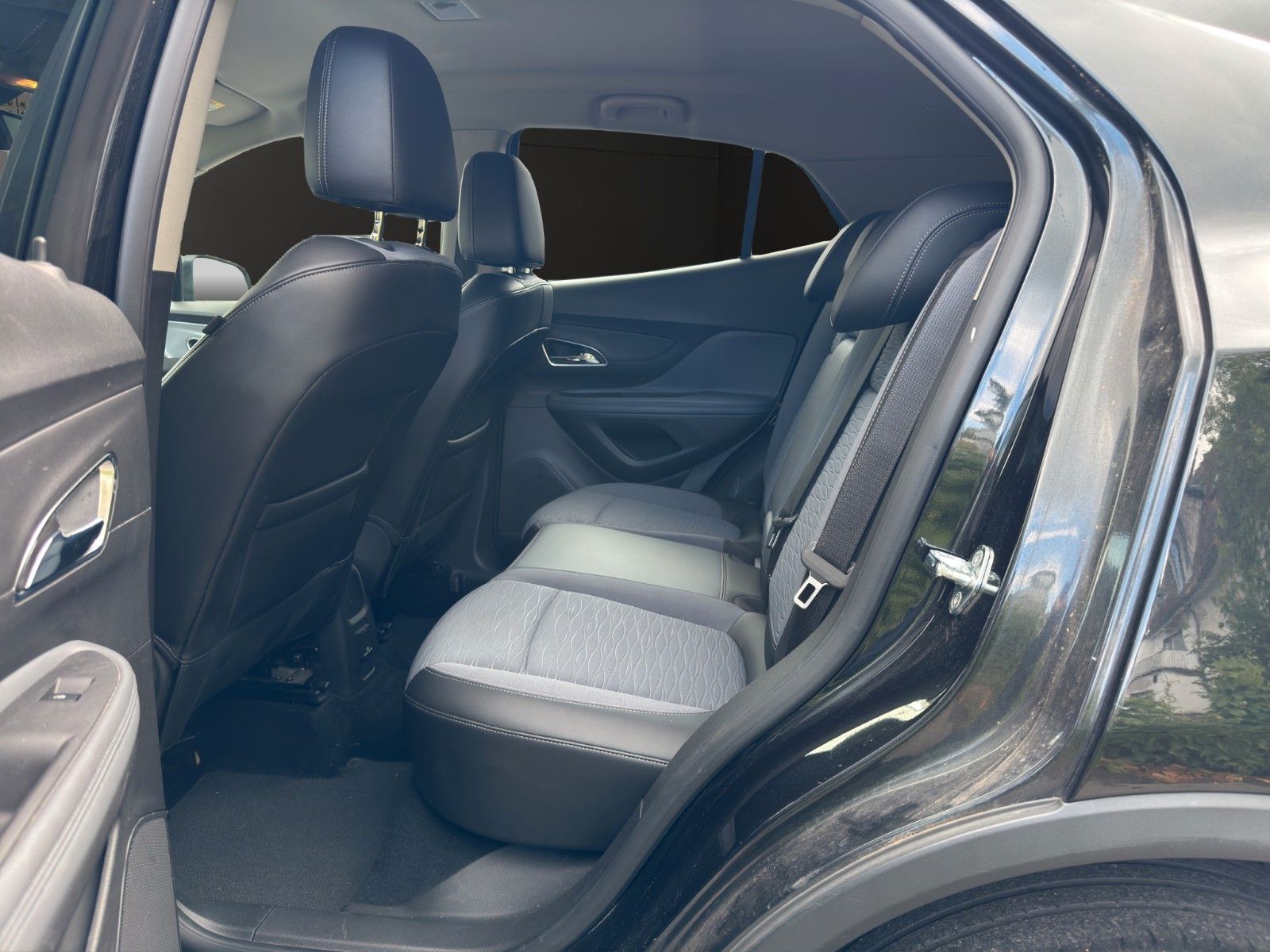 Fahrzeugabbildung Opel Mokka Innovation 4x4 Klima/Navi/Xenon/TÜV NEU