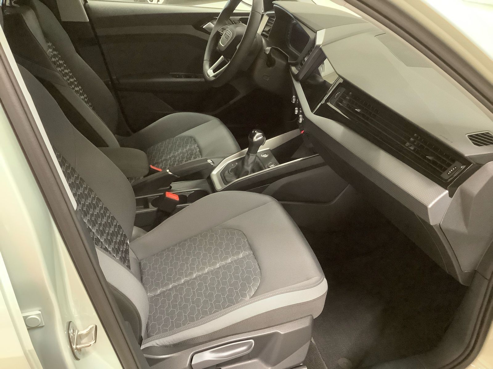 A1 Sportback advanced 30 TFSI S-tronic,ACC,LED,N