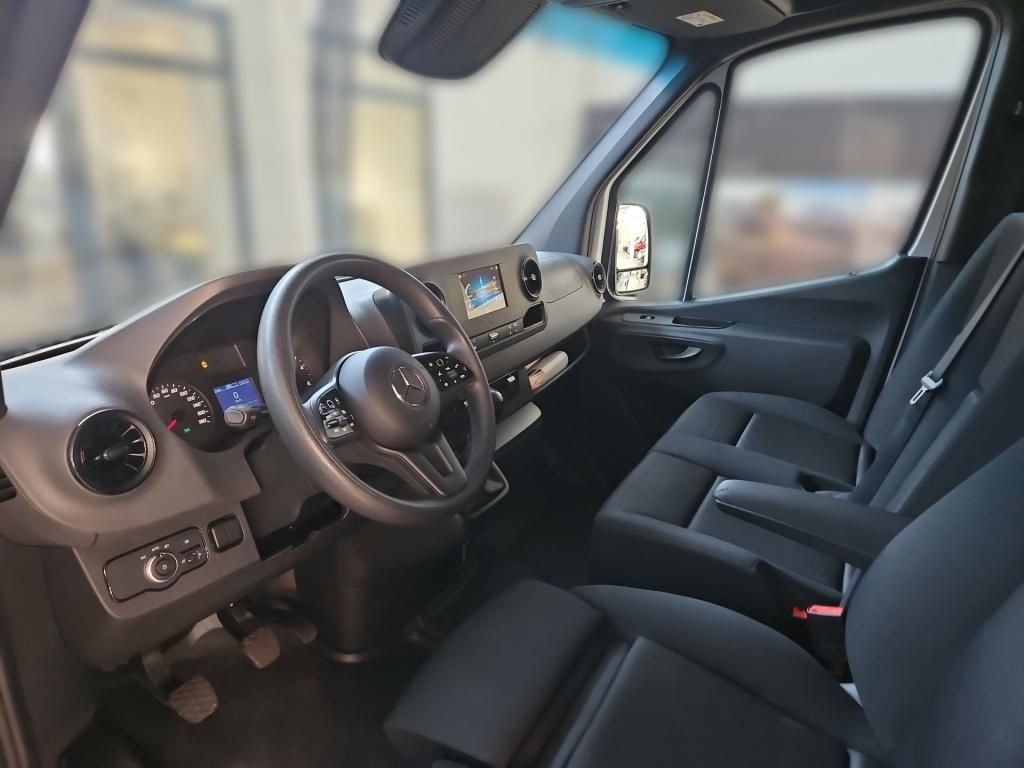 Fahrzeugabbildung Mercedes-Benz Sprinter 315 Doka Pritsche 7 SItze Klima AHK GRA