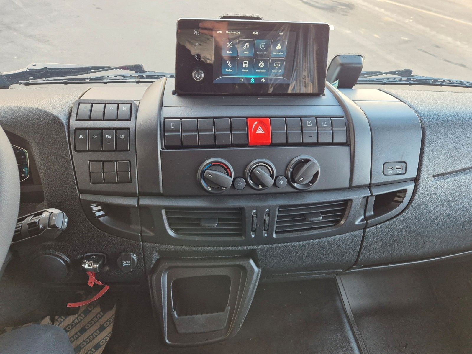 Fahrzeugabbildung Iveco Eurocargo ML80E22/P 2x AHK Klima Standh. Bett