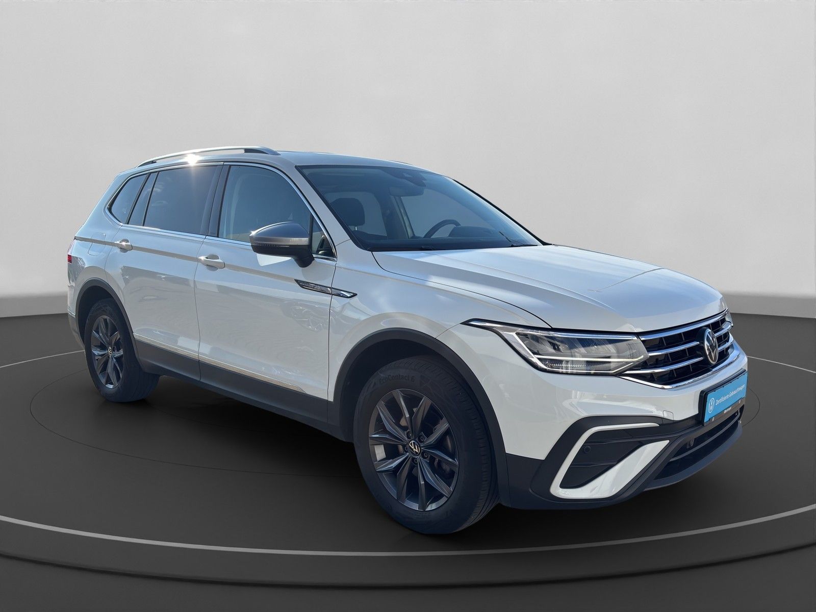 Volkswagen Tiguan Allspace 1.5 TSI Life DSG HARMAN LED LM foto 5