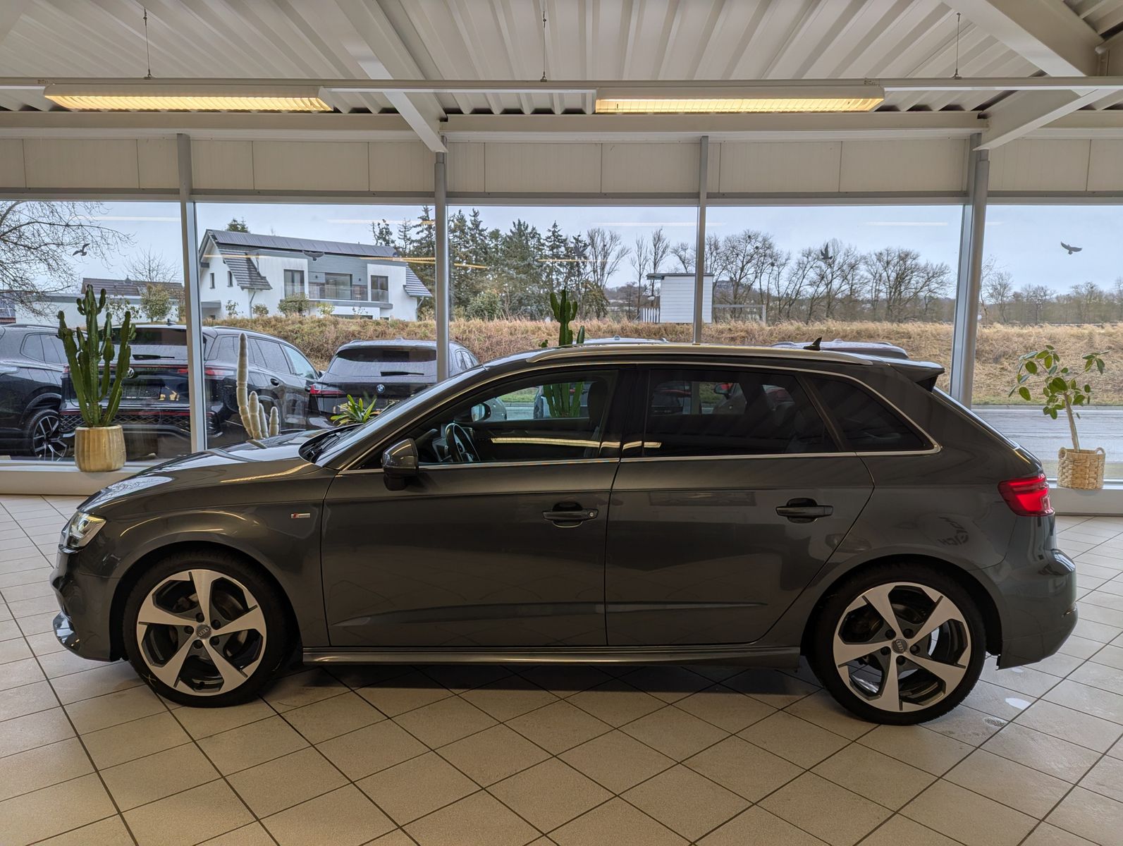 AUDI A3 1.5 TSI 3x S-Line Matrix-LED Bang & Olufsen - Image 5