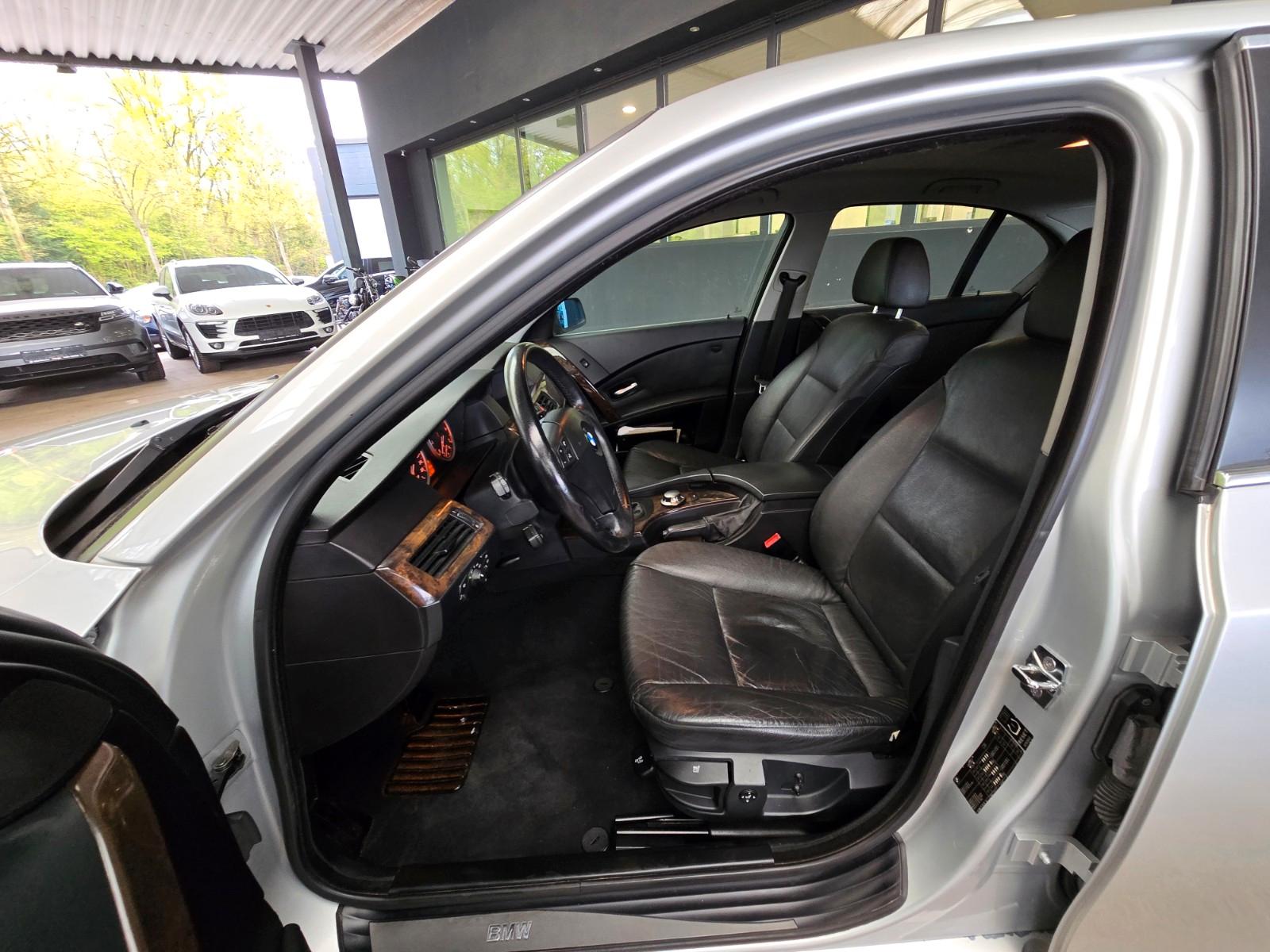 BMW 530i E60 Lim. Automatik LEDER/NAVI/PDC/NAVI/SZH