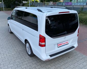 Mercedes V 220 - 3