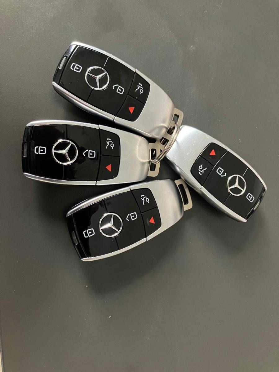 Mercedes-Benz E 220 d T 9G TAXI MBUX Navi Plus Kamera