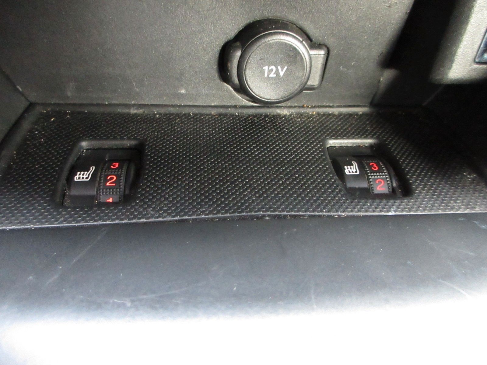 Fahrzeugabbildung Peugeot 308 SW Allure 1.5D LED/NAVI/LEDER/SHZ/PDC